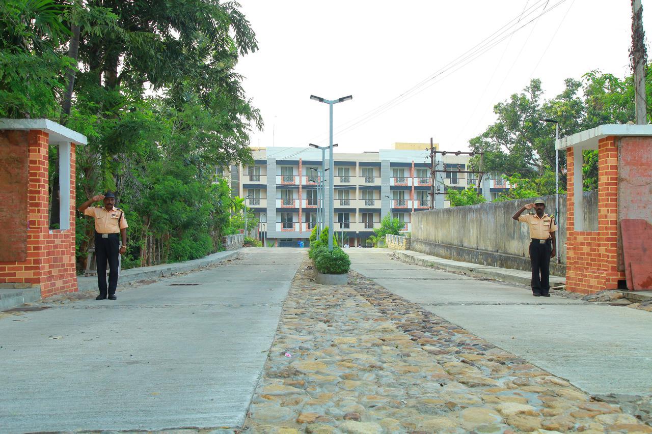 Five Falls Resort Kuttālam Exterior foto