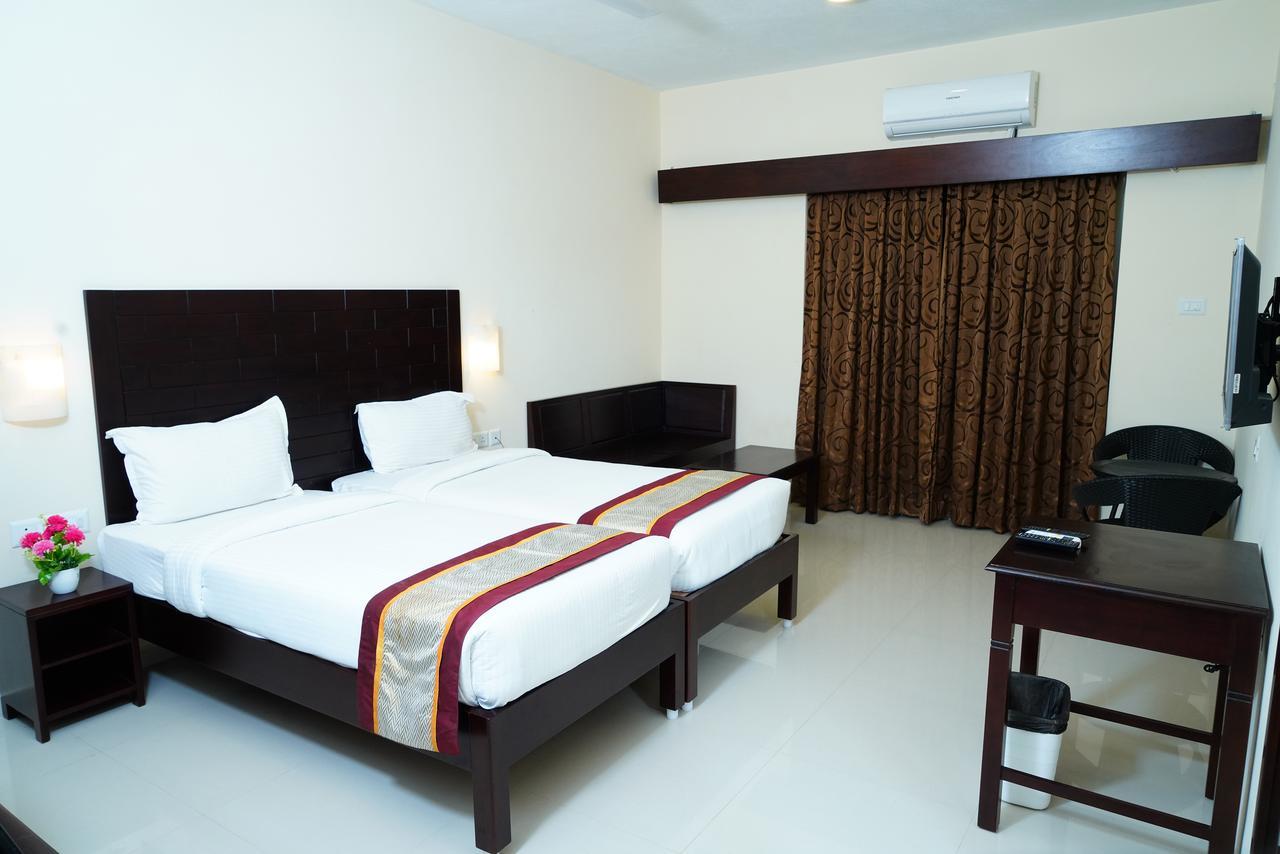 Five Falls Resort Kuttālam Exterior foto