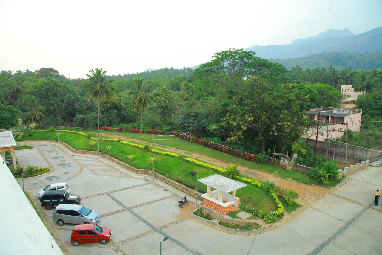 Five Falls Resort Kuttālam Exterior foto