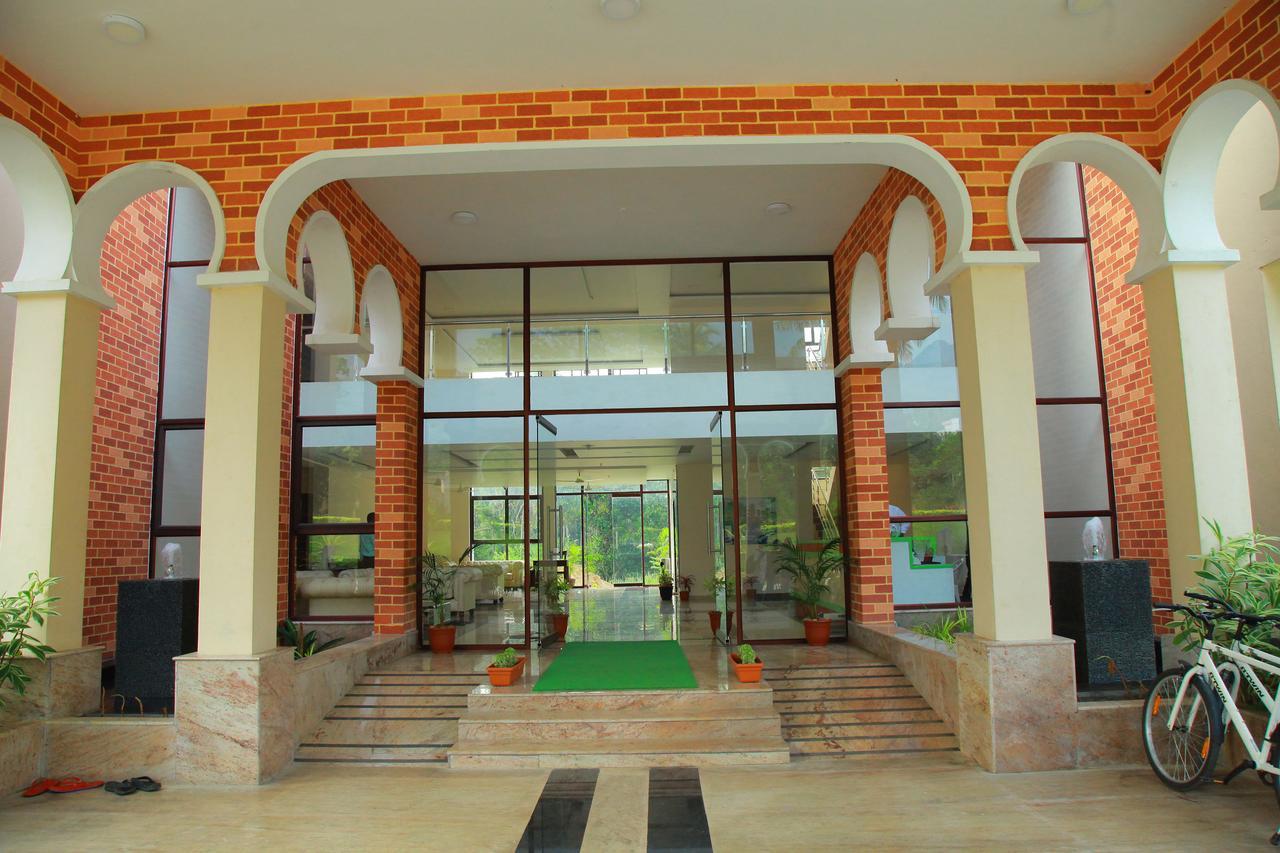 Five Falls Resort Kuttālam Exterior foto